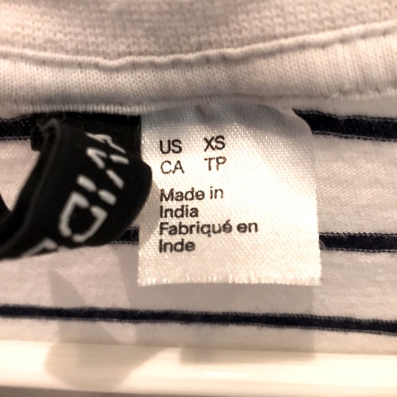 Cute H&M Sailor Strip Crop Top / T-shirt - Picture 3 of 4